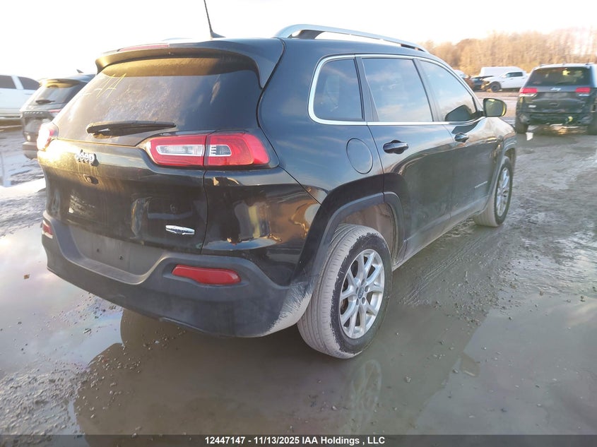 1C4PJLCB8GW356634 2016 JEEP CHEROKEE photo no. 4