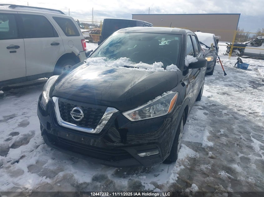 3N1CP5CU8KL556974 2019 NISSAN KICKS photo no. 2