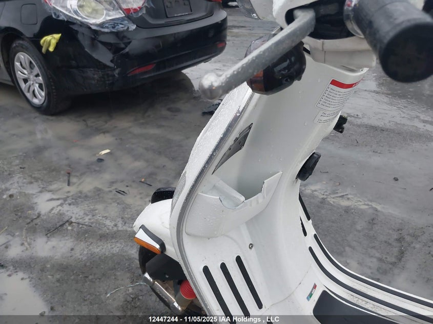 ZAPC386B3D5502066 2013 VESPA LX photo no. 14