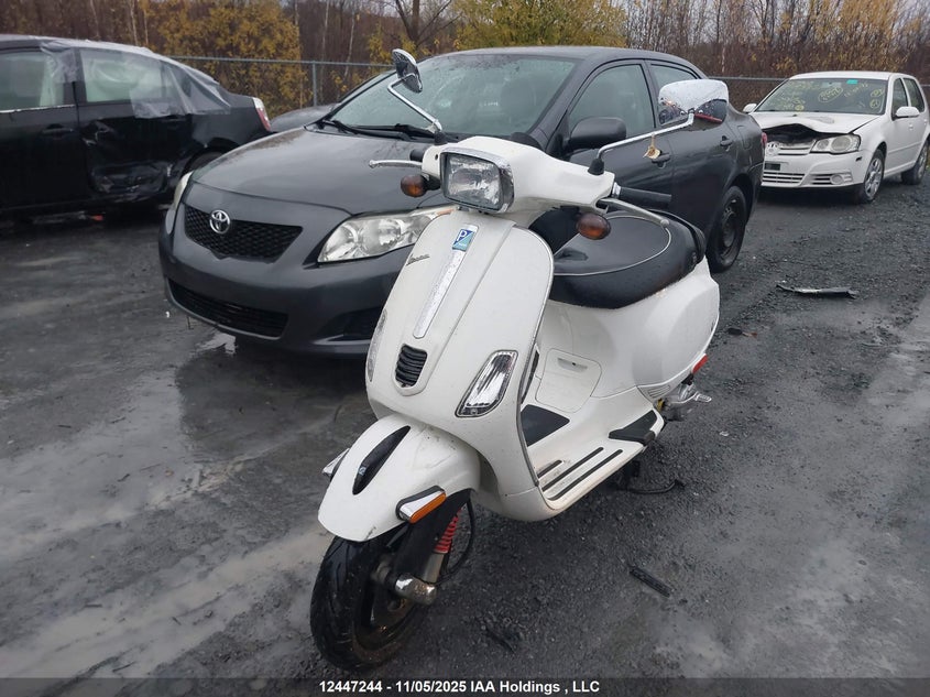 ZAPC386B3D5502066 2013 VESPA LX photo no. 2