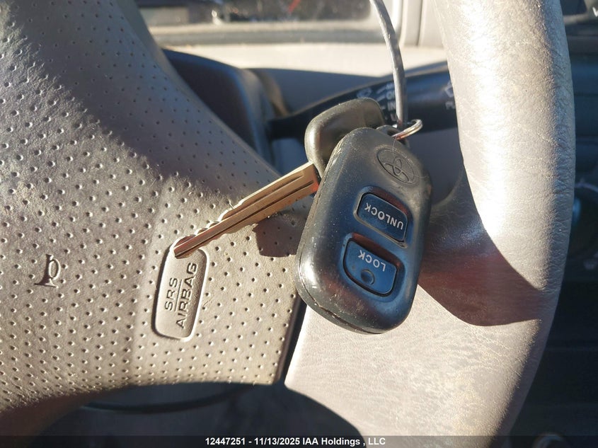 2T1BR32E13C772655 2003 TOYOTA COROLLA photo no. 11