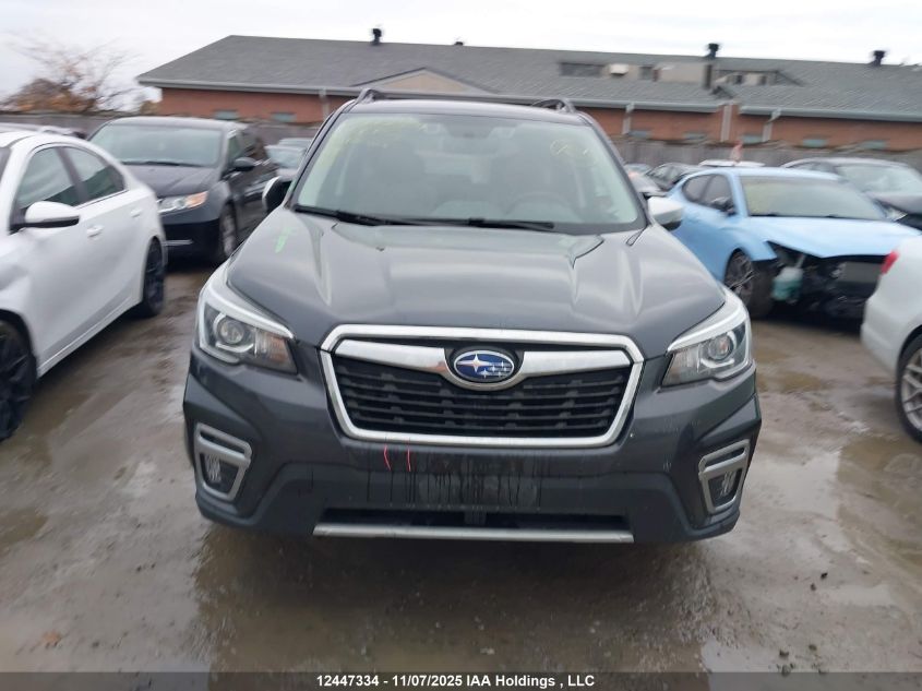 2019 Subaru Forester 2.5I Premier VIN: JF2SKEWC0KH556123 Lot: 12447334