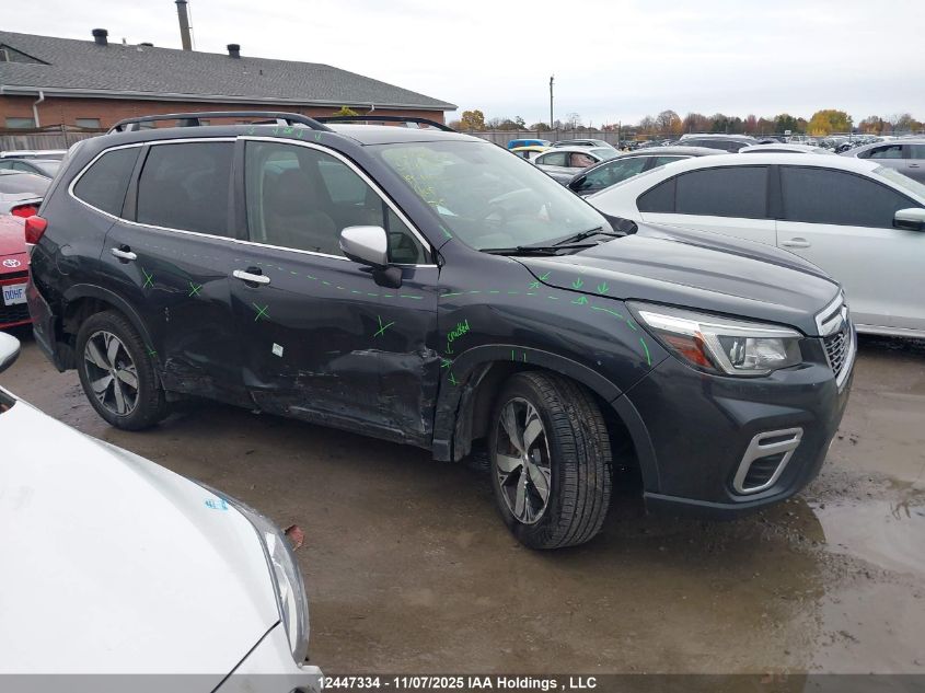 2019 Subaru Forester 2.5I Premier VIN: JF2SKEWC0KH556123 Lot: 12447334
