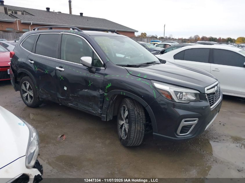 2019 Subaru Forester 2.5I Premier VIN: JF2SKEWC0KH556123 Lot: 12447334