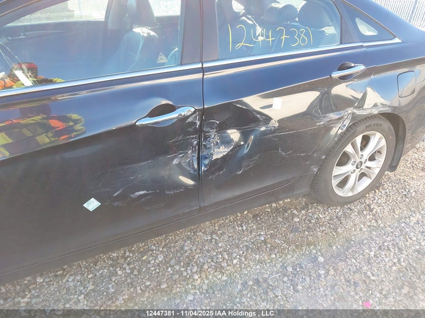 2011 Hyundai Sonata Se/Limited VIN: 5NPEC4AC0BH132498 Lot: 12447381