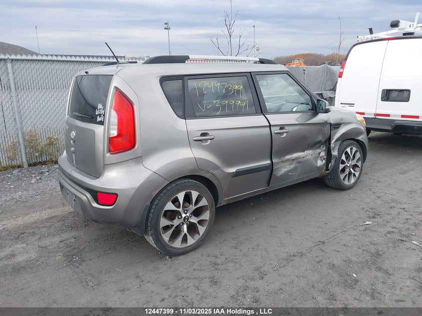KNDJT2A66C7399941 2012 KIA SOUL photo no. 4