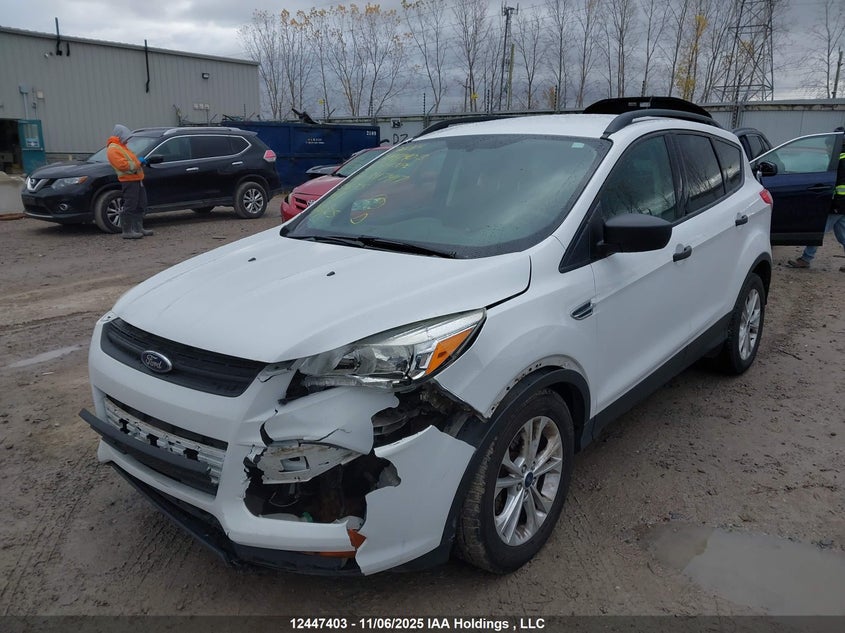 1FMCU0F77GUA47417 2016 FORD ESCAPE photo no. 2