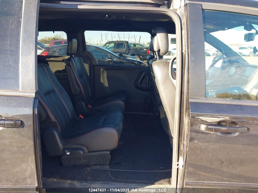 2015 Dodge Grand Caravan R/T VIN: 2C4RDGEG8FR594040 Lot: 12447431