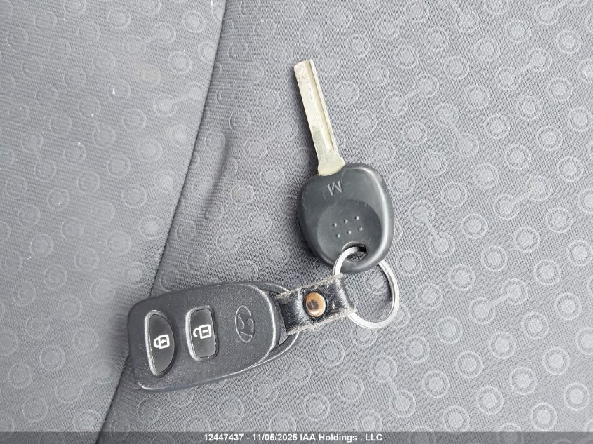 2014 Hyundai Accent Gls/Se VIN: KMHCU5AE5EU191418 Lot: 12447437