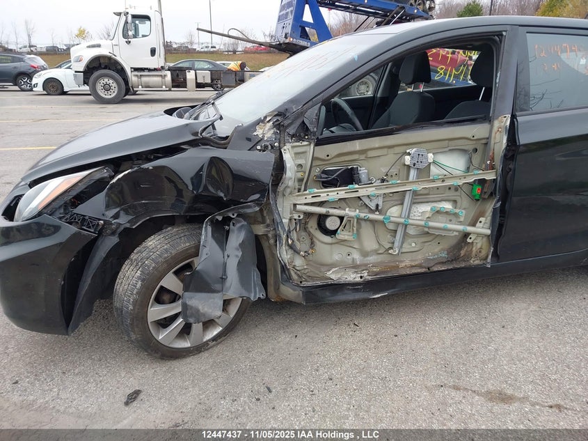 2014 Hyundai Accent Gls/Se VIN: KMHCU5AE5EU191418 Lot: 12447437