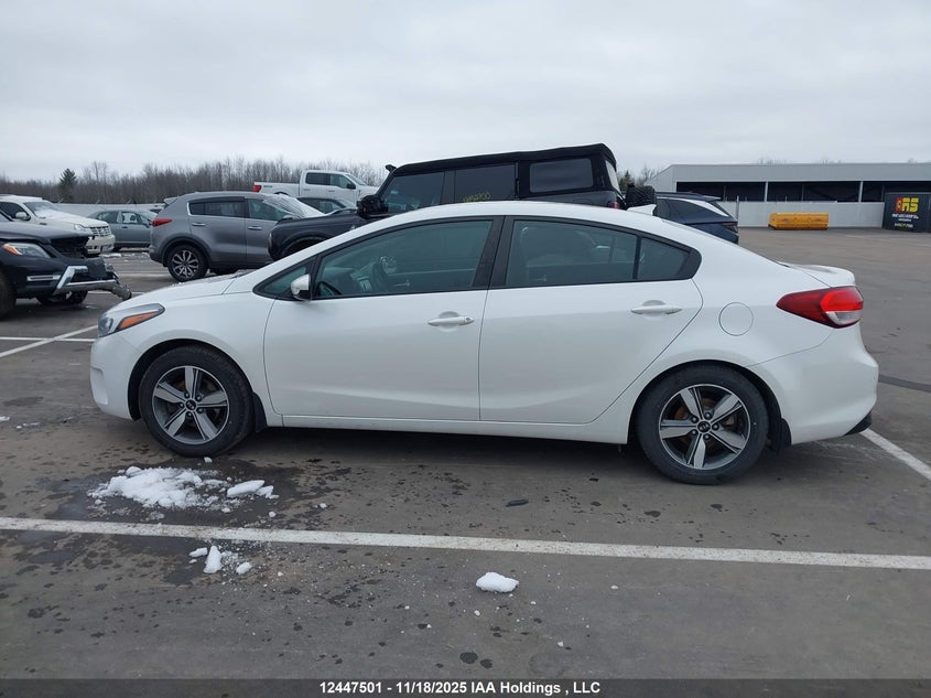 3KPFL4A76JE163751 2018 KIA FORTE photo no. 14