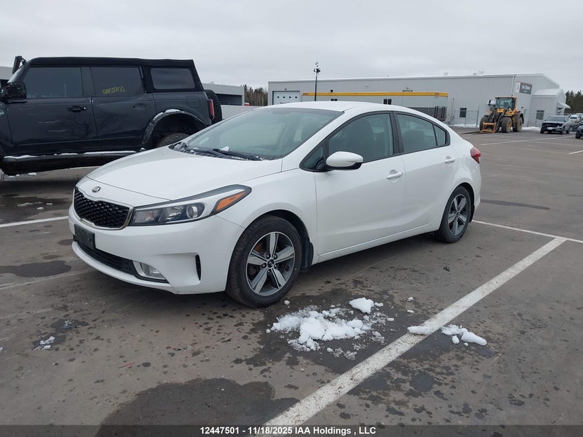 3KPFL4A76JE163751 2018 KIA FORTE photo no. 2
