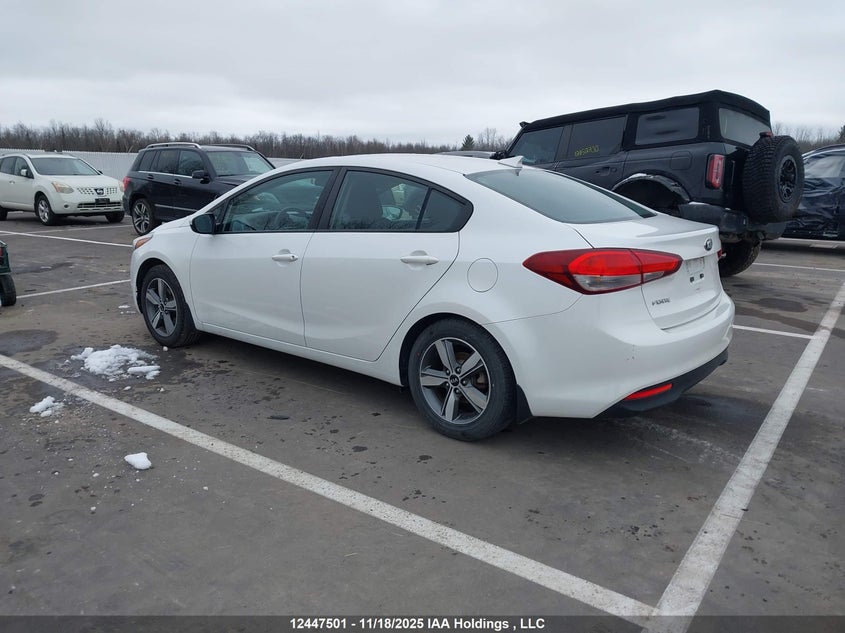 3KPFL4A76JE163751 2018 KIA FORTE photo no. 3