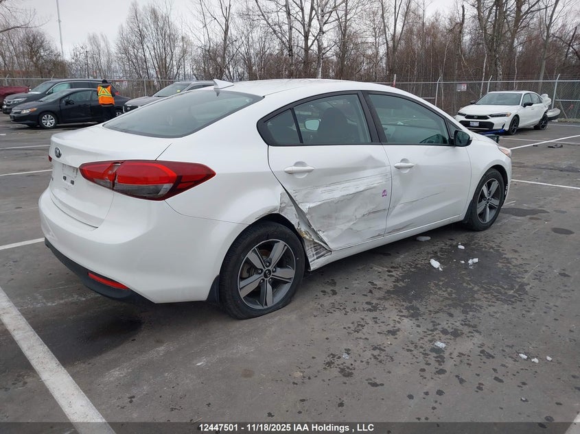 3KPFL4A76JE163751 2018 KIA FORTE photo no. 6