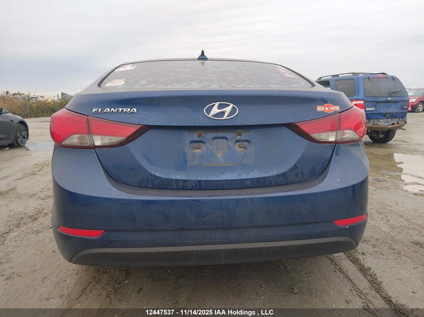 5NPDH4AE1GH716415 2016 HYUNDAI ELANTRA photo no. 16