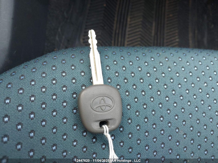 2008 Toyota Yaris VIN: JTDKT923685220883 Lot: 12447620