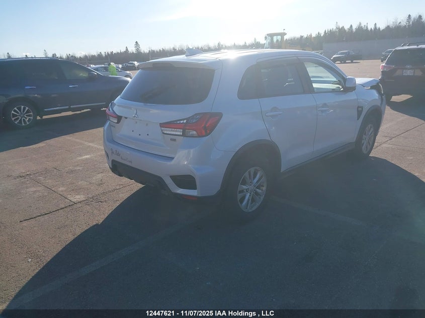 JA4AJUAU4NU602842 2022 MITSUBISHI RVR photo no. 4