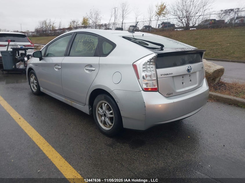 JTDKN3DU5B0322564 2011 TOYOTA PRIUS photo no. 3