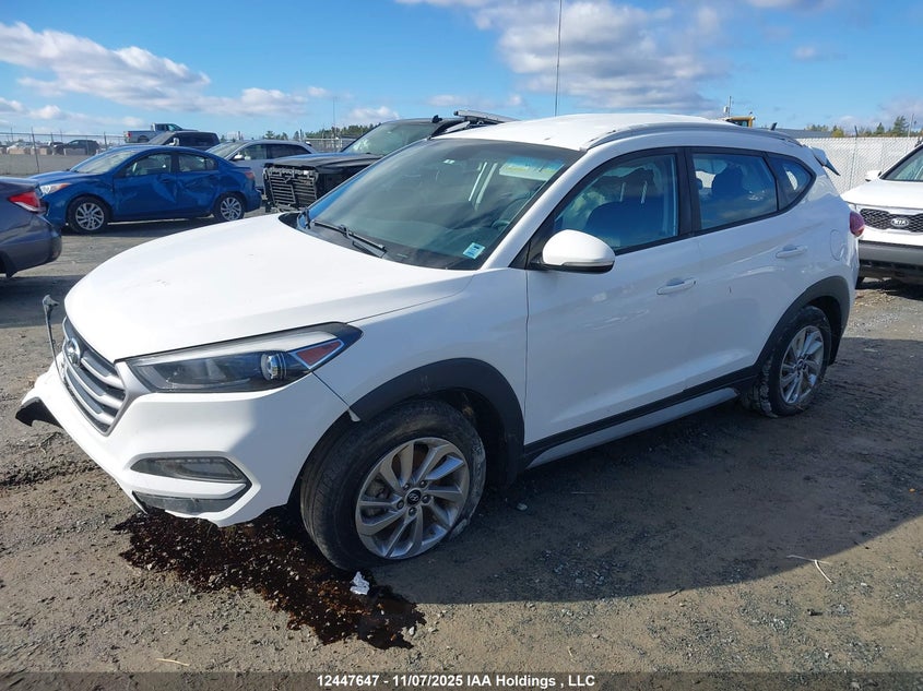 KM8J3CA46JU684525 2018 HYUNDAI TUCSON photo no. 2