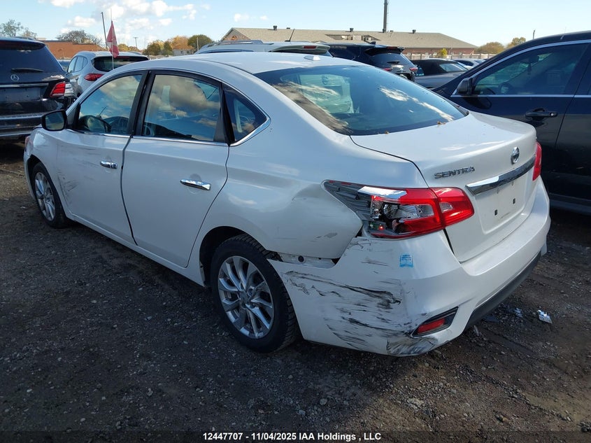 3N1AB7AP4JY271995 2018 NISSAN SENTRA photo no. 3