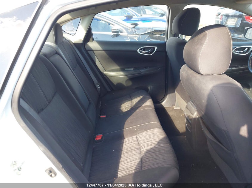 3N1AB7AP4JY271995 2018 NISSAN SENTRA photo no. 8