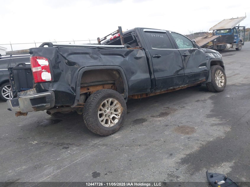 3GTU2MEC9JG342792 2018 GMC SIERRA photo no. 4