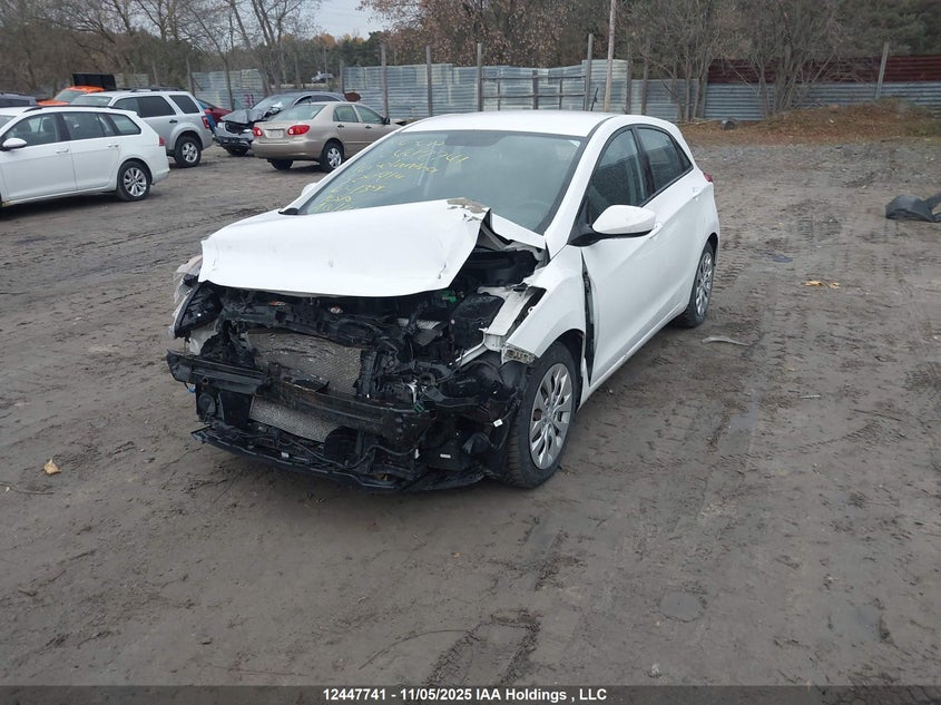 KMHD25LH8GU324919 2016 HYUNDAI ELANTRA photo no. 2