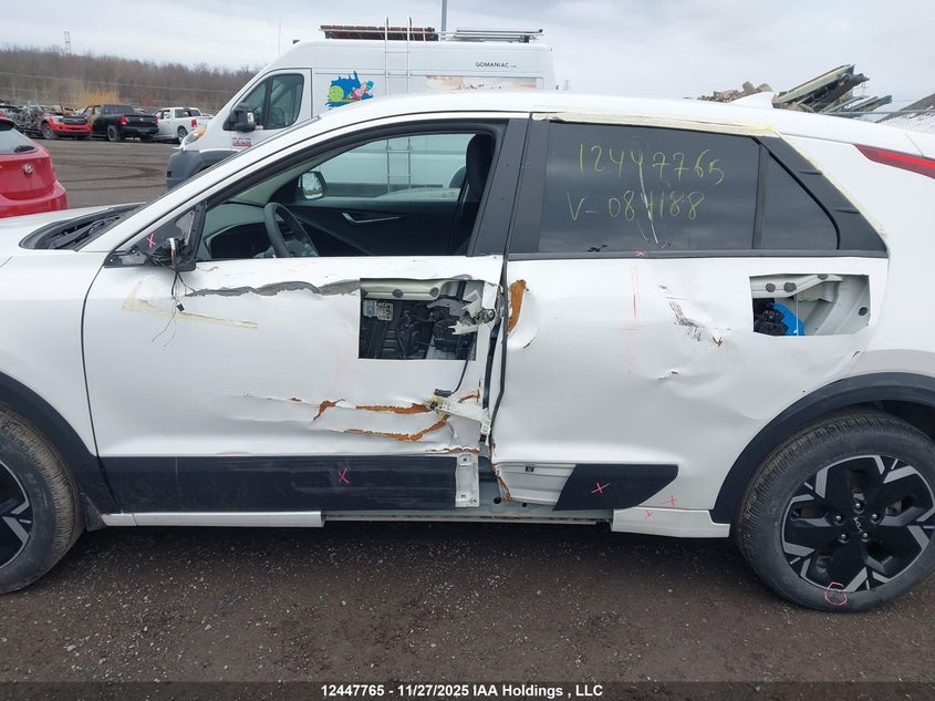 KNDCP3L12R5084188 2024 KIA NIRO photo no. 14