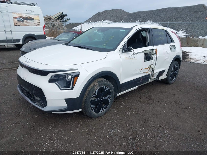 KNDCP3L12R5084188 2024 KIA NIRO photo no. 2