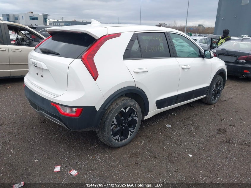 KNDCP3L12R5084188 2024 KIA NIRO photo no. 4