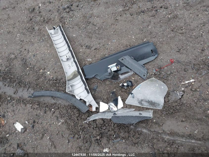 2017 Toyota Rav4 Xle VIN: 2T3RFREV1HW556324 Lot: 12447830