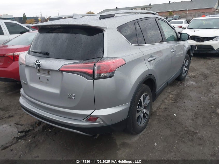 2T3RFREV1HW556324 2017 TOYOTA RAV 4 photo no. 4
