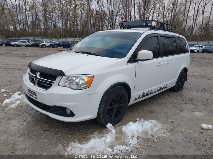 2C4RDGDG9JR295571 2018 DODGE CARAVAN photo no. 2