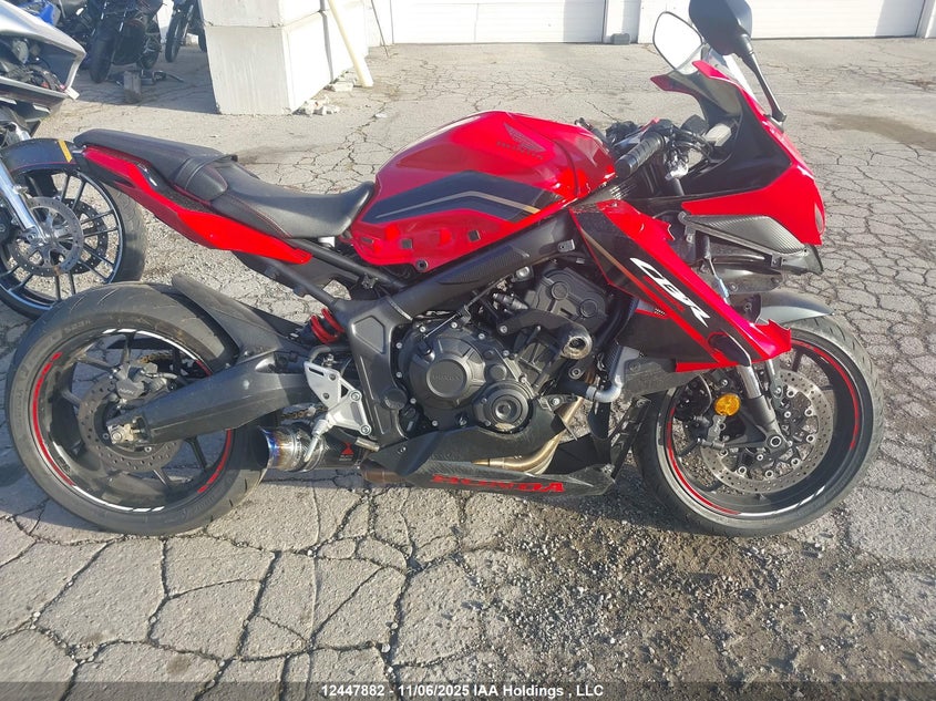 2023 Honda Cbr650 Ra VIN: MLHRH0166P5400402 Lot: 12447882