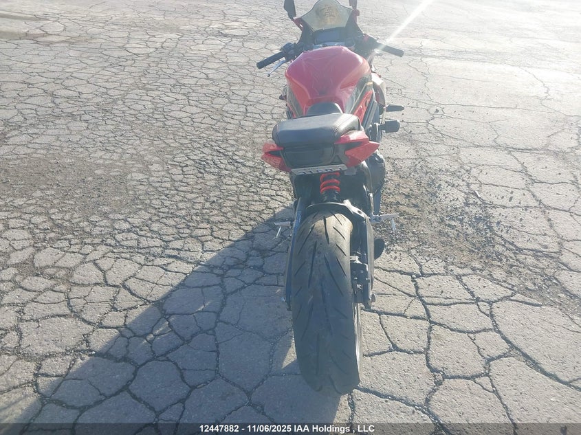 2023 Honda Cbr650 Ra VIN: MLHRH0166P5400402 Lot: 12447882