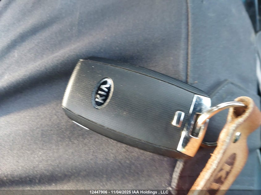 5XYPKDA56KG577221 2019 KIA SORENTO photo no. 11