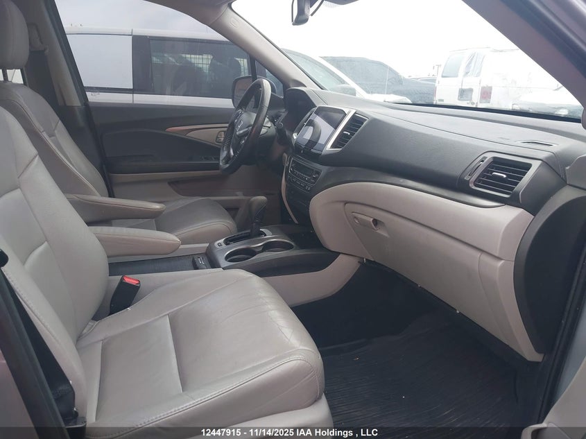 5FNYF6H70GB503187 2016 HONDA PILOT photo no. 5