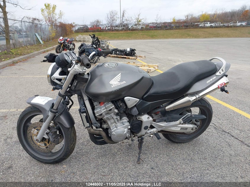 JH2SC48263M100105 2003 HONDA CB photo no. 9