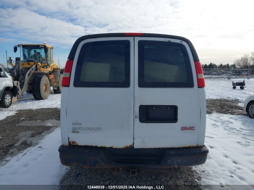 1GTGG25C191179049 2009 GMC  photo no. 16