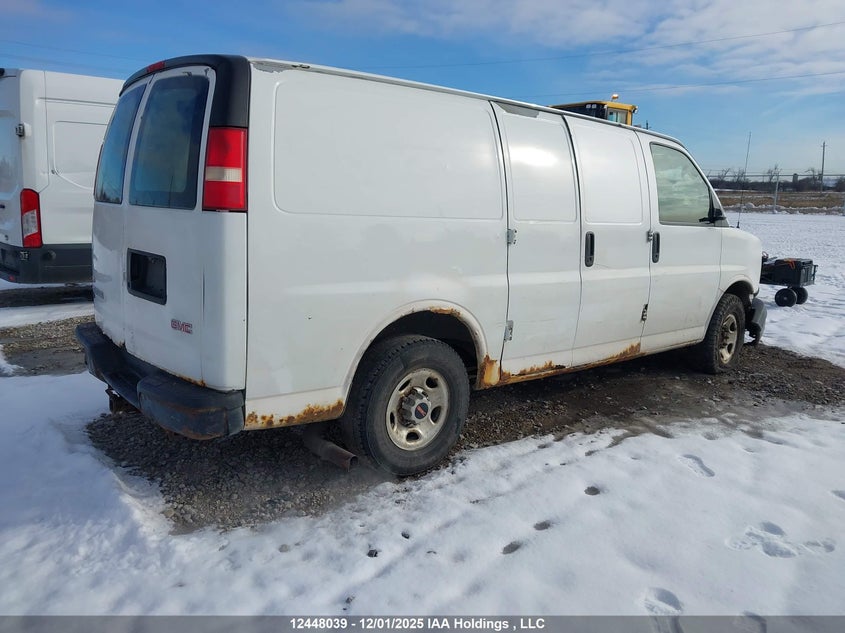 1GTGG25C191179049 2009 GMC  photo no. 4