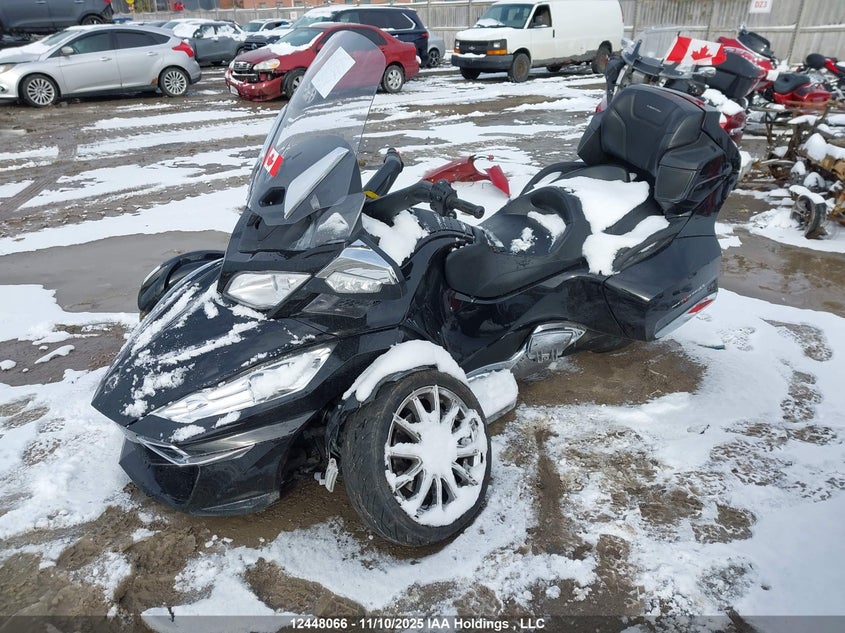 2016 Can-Am Spyder Roadster Rt/Rt-S/Ltd/Sp Series VIN: 2BXNBDD24GV004773 Lot: 12448066
