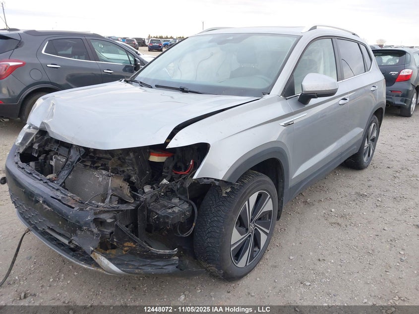 3VV4X7B22RM015650 2024 VOLKSWAGEN TAOS photo no. 2