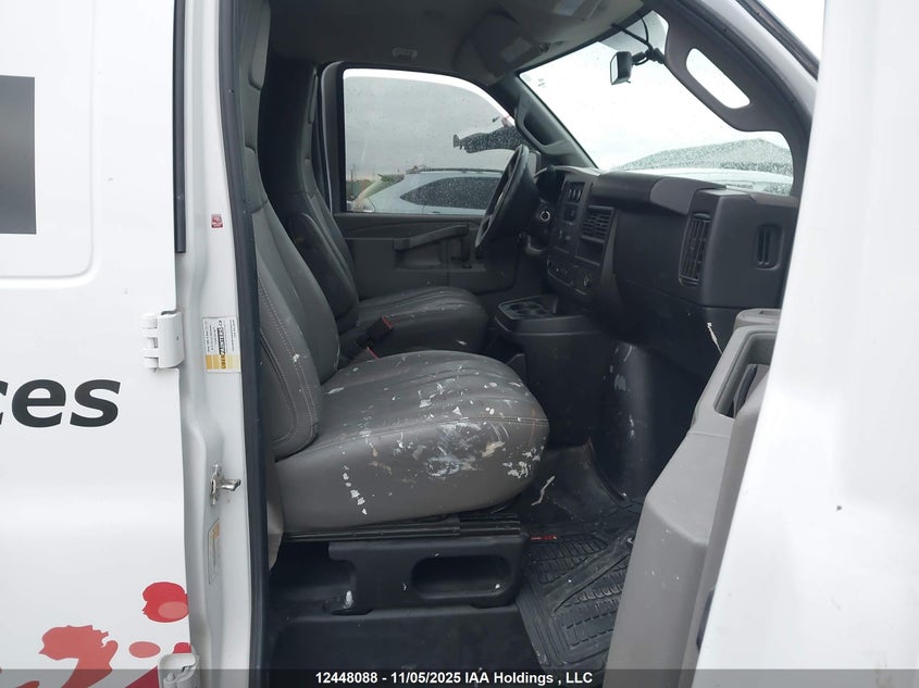 1GCWGBFP6K1291932 2019 CHEVROLET EXPRESS photo no. 5