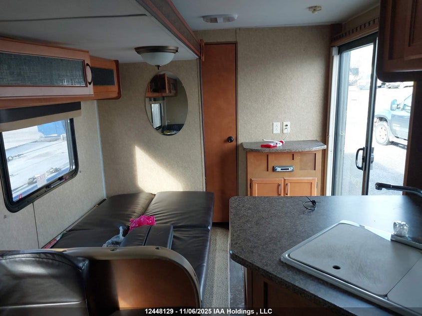 1NL1GTU28E1112313 2014   photo no. 8
