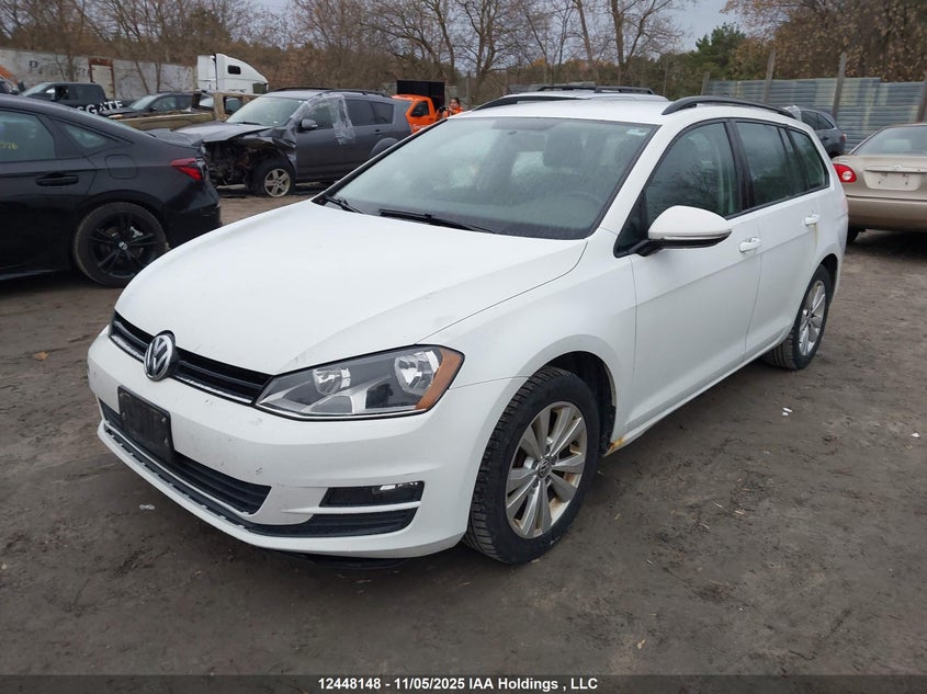 3VWC17AU2FM512995 2015 VOLKSWAGEN GOLF SPORTSVAN photo no. 2