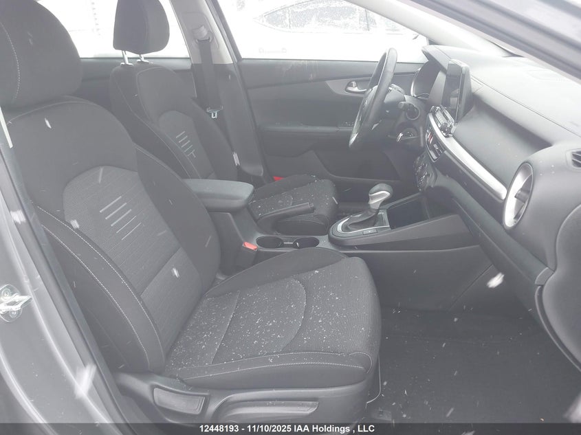 3KPF24AD6ME399300 2021 KIA FORTE photo no. 5
