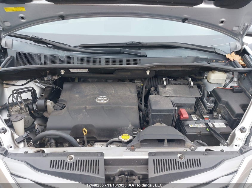 5TDYK3DC9ES509270 2014 TOYOTA SIENNA photo no. 10