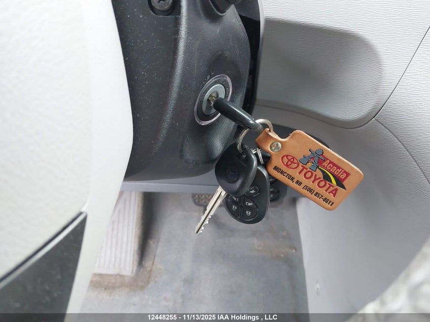 5TDYK3DC9ES509270 2014 TOYOTA SIENNA photo no. 11