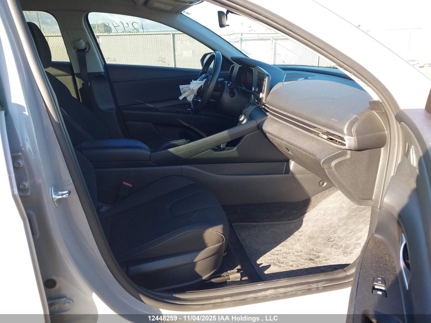 KMHLM4AG9MU111600 2021 HYUNDAI ELANTRA photo no. 5