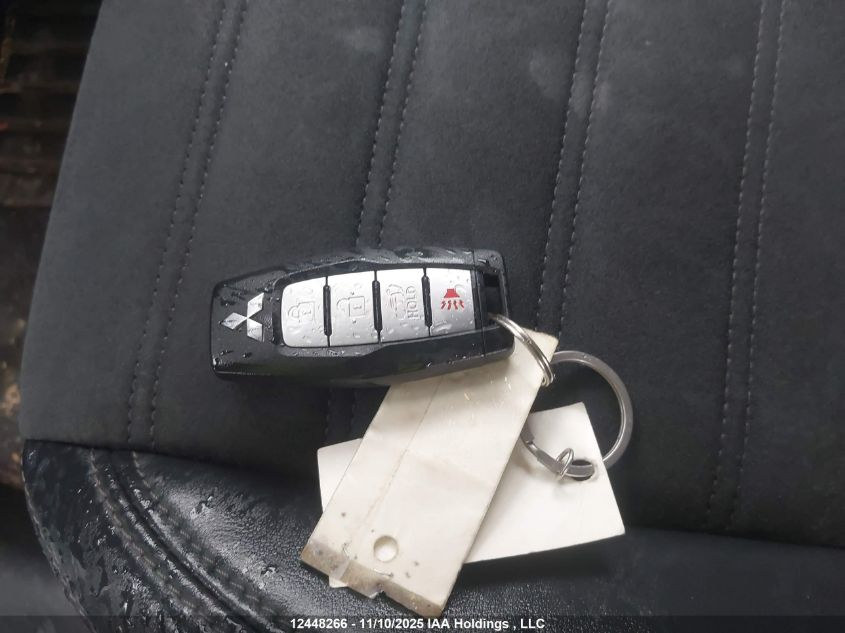 2022 Mitsubishi Outlander Le/Le Premium/Se/Sel VIN: JA4J4UA87NZ613282 Lot: 12448266